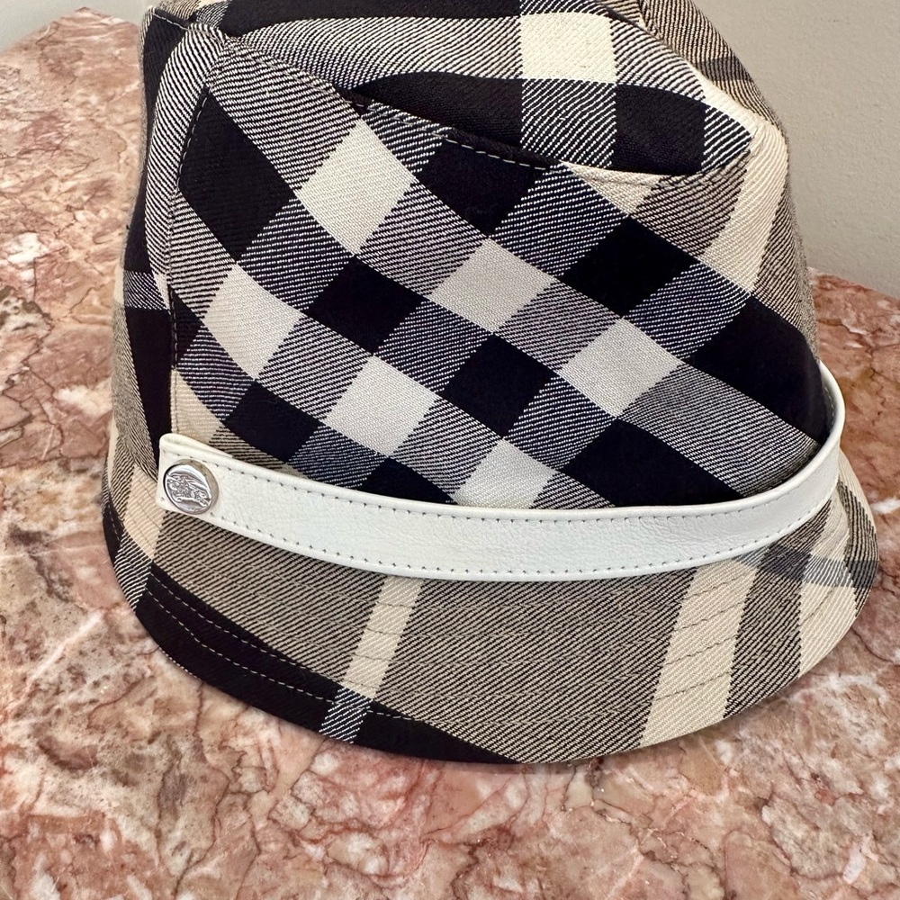 Burberry Black and White Vintage Plaid Check Hat